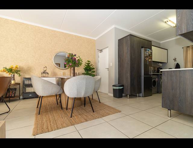 3 BEDROOM APARTMENT TO LET IN SANDOWN